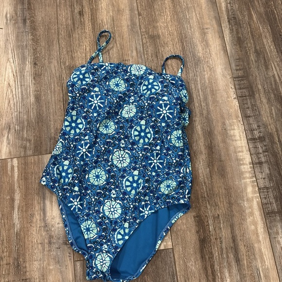 Rhode X Target One Piece Swimsuit medium - Picture 5 of 8